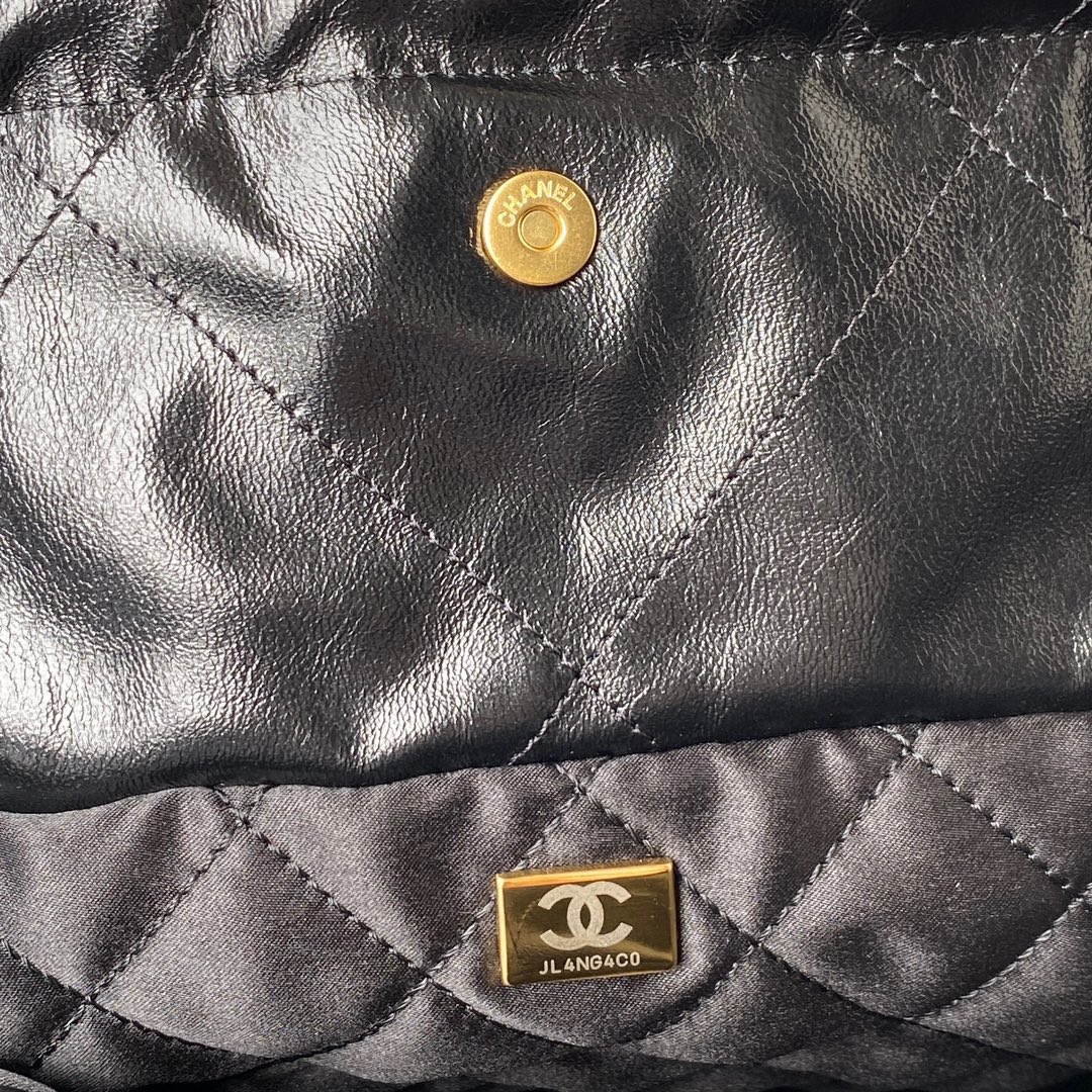 CHANEL 2022S 22 Bag Shopping Bag AS3261 Medium 39x42x8cm