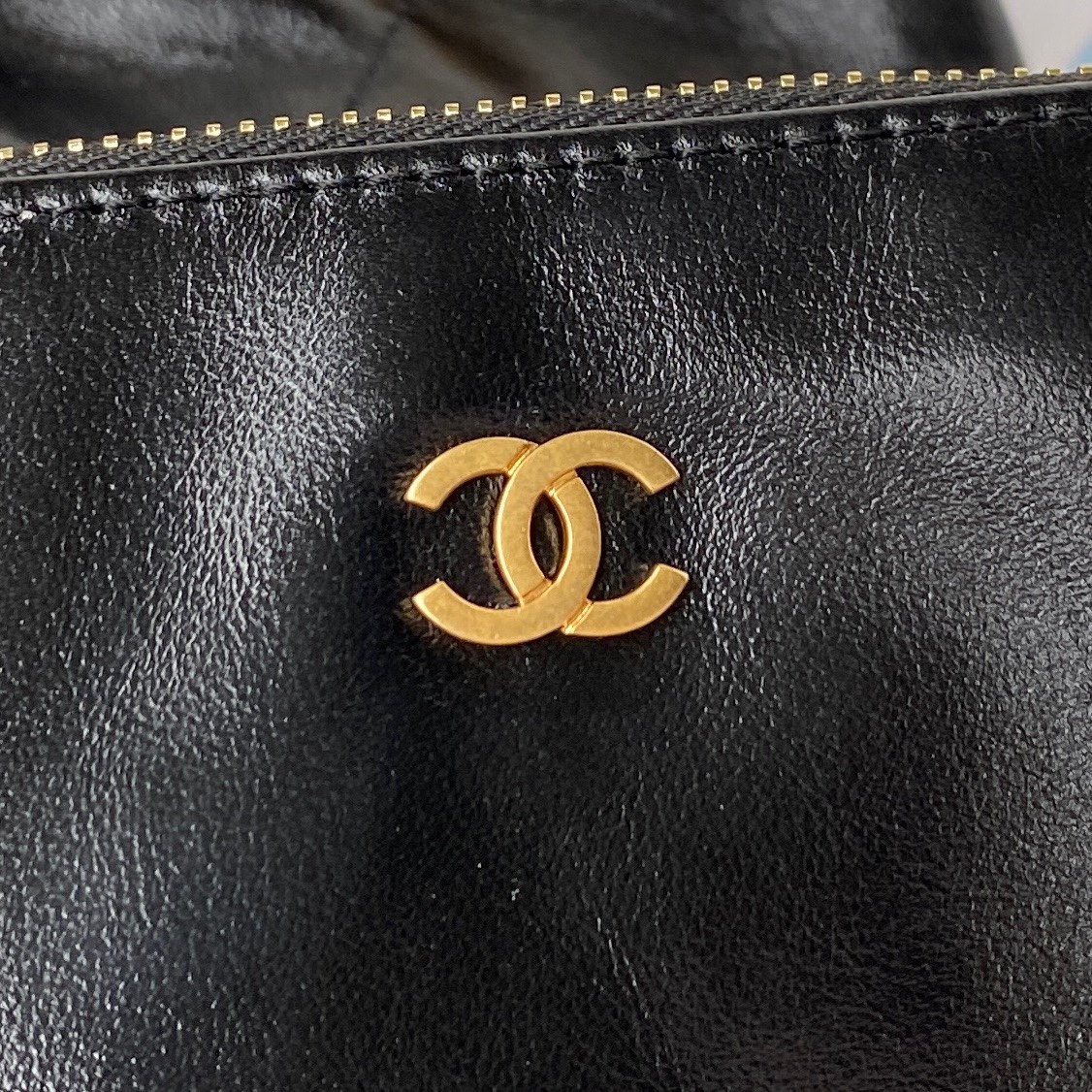 CHANEL 2022S 22 Bag Shopping Bag AS3261 Medium 39x42x8cm