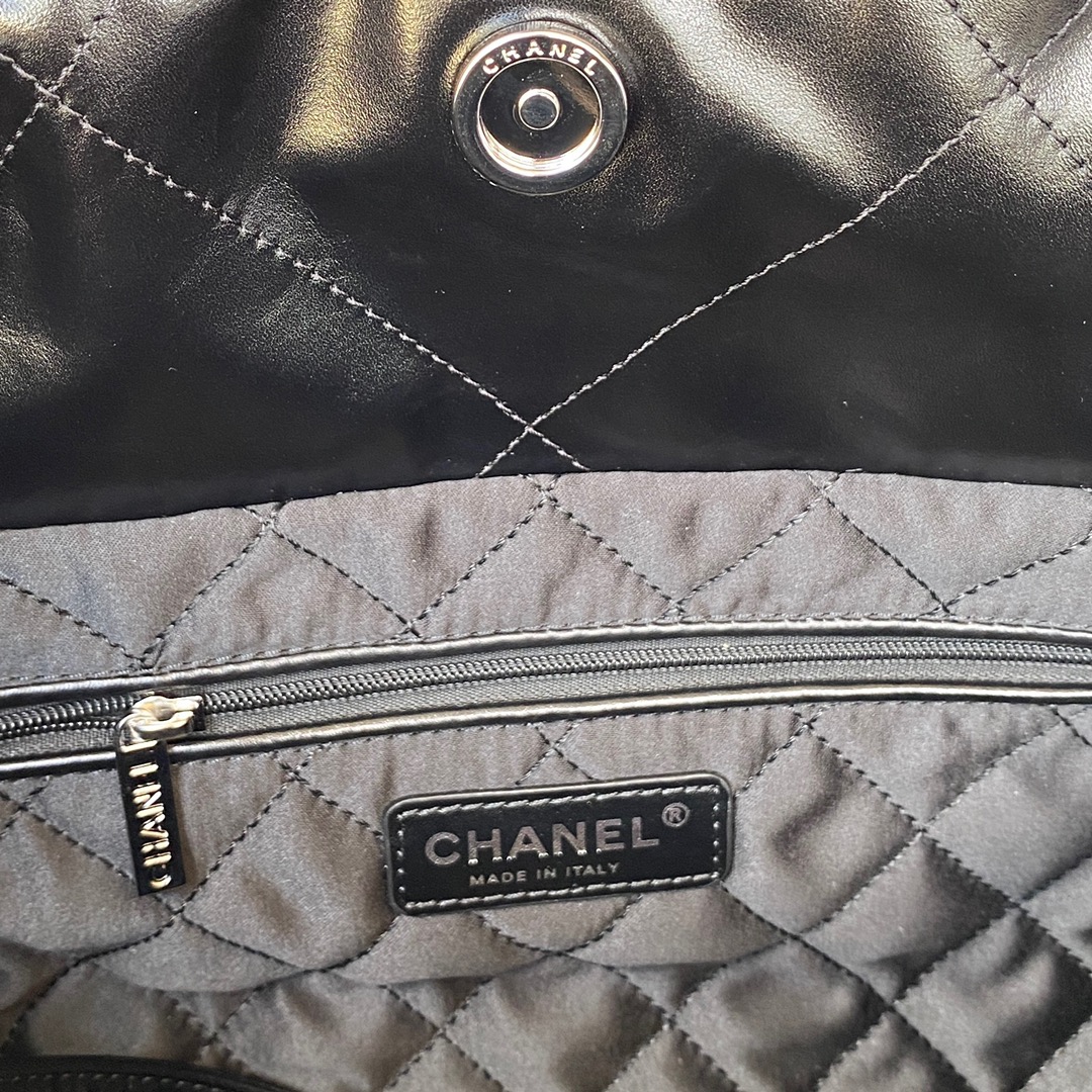 CHANEL 2022S 22 Bag Shopping Bag AS3261 Medium 39x42x8cm