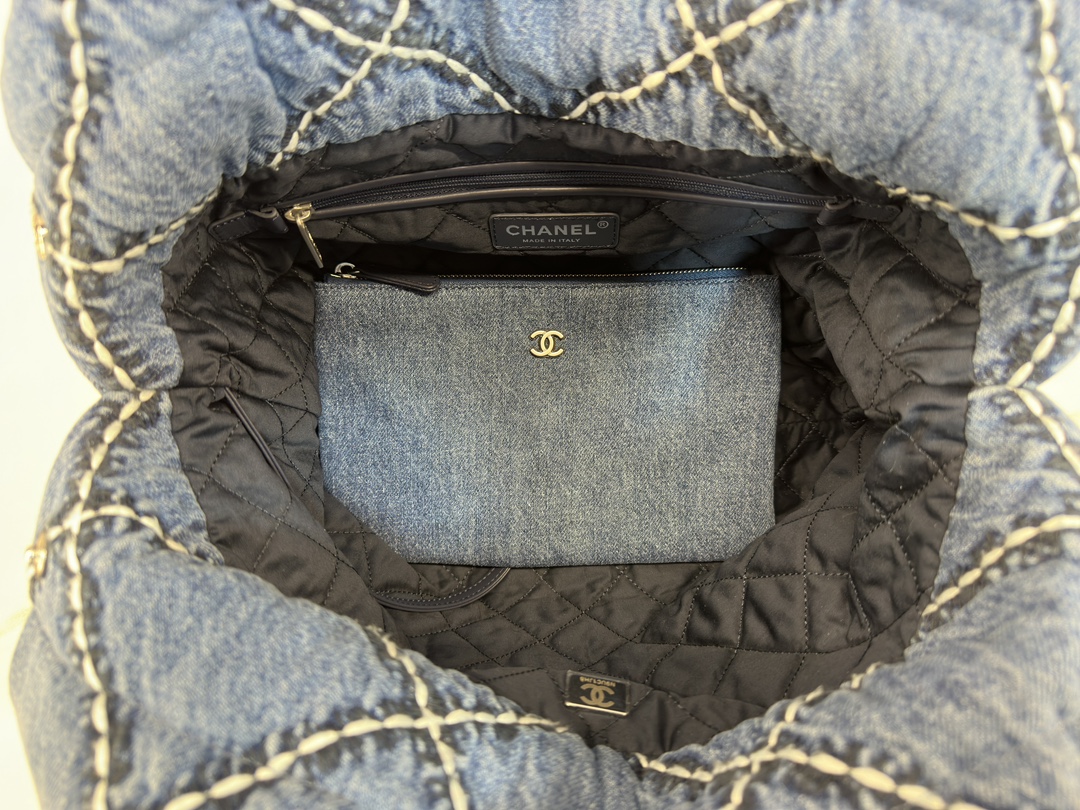 CHANEL 24P 22 Bag Denim Small AS3260 35x37x7cm