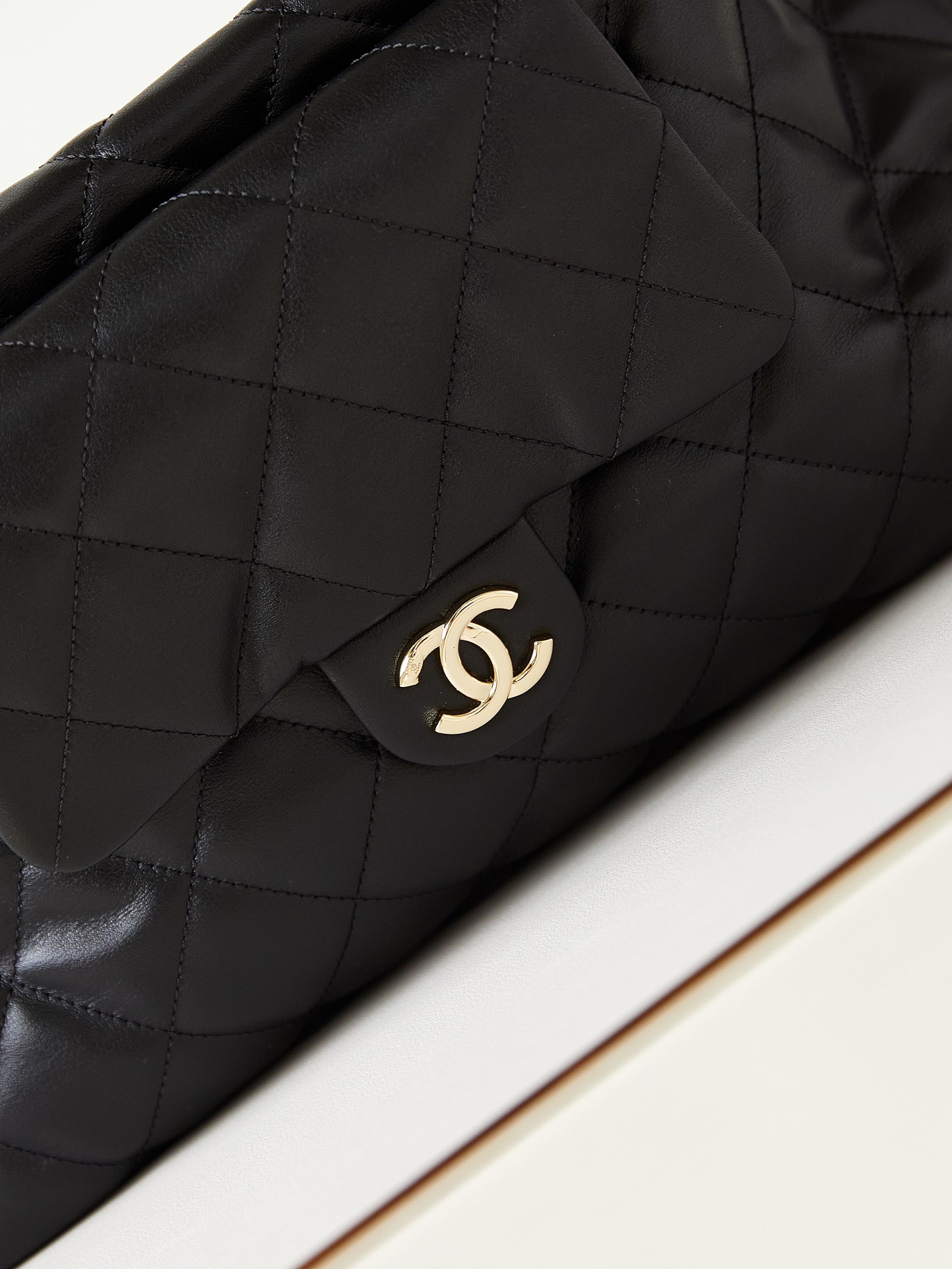 CHANEL 23B Hippie Hobo Calfskin Bag AS4339 29.5x37x13cm