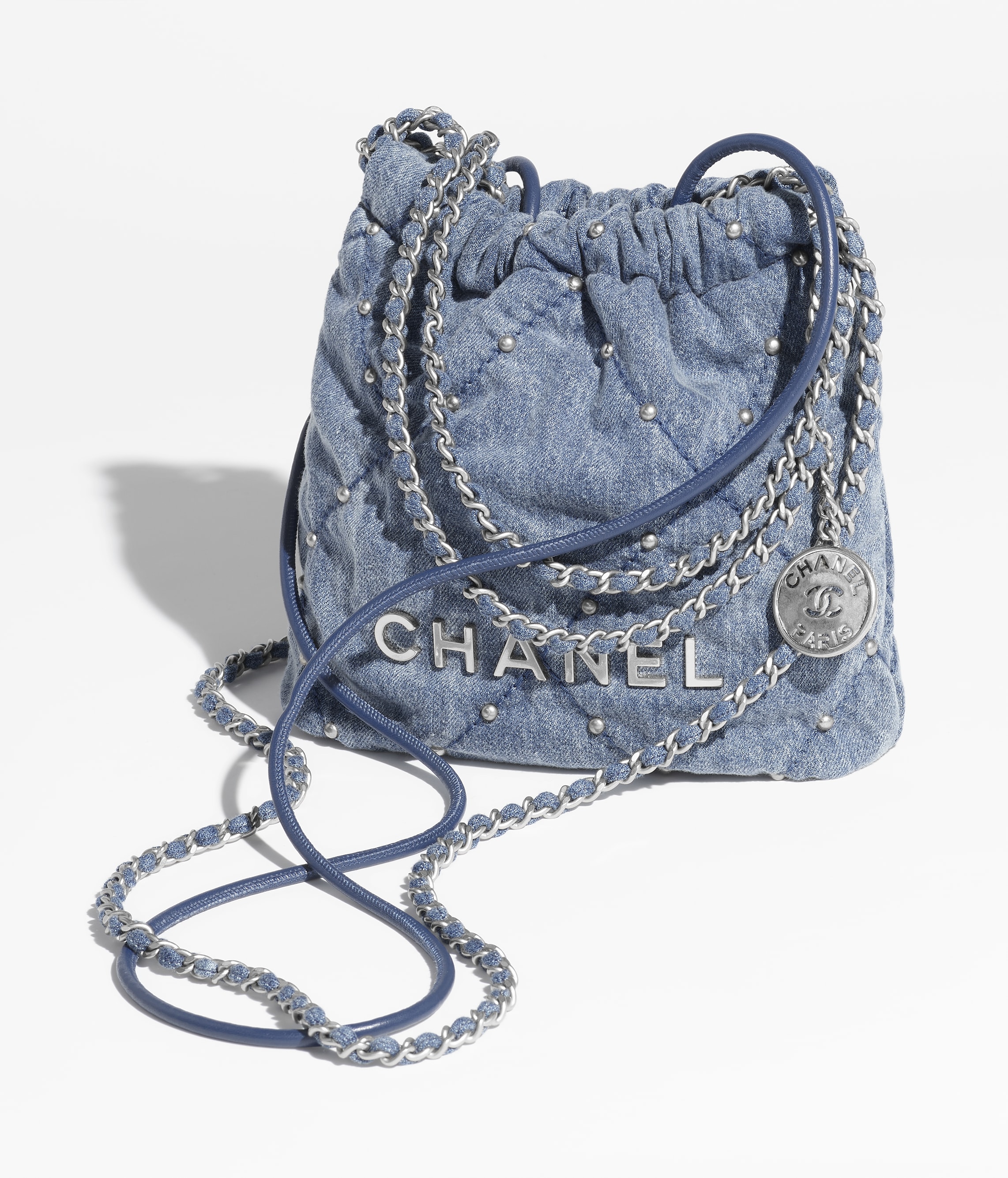 CHANEL 22 Mini HandbagRef. AS3980 B16649 NY101