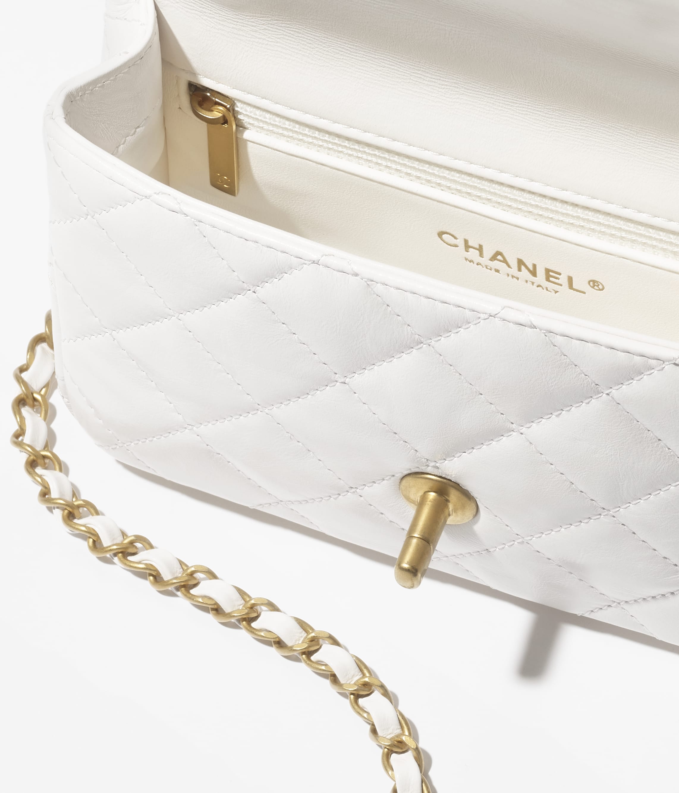 CHANEL Small Flap Bag with Top HandleRef. AS4679 B15558 10601