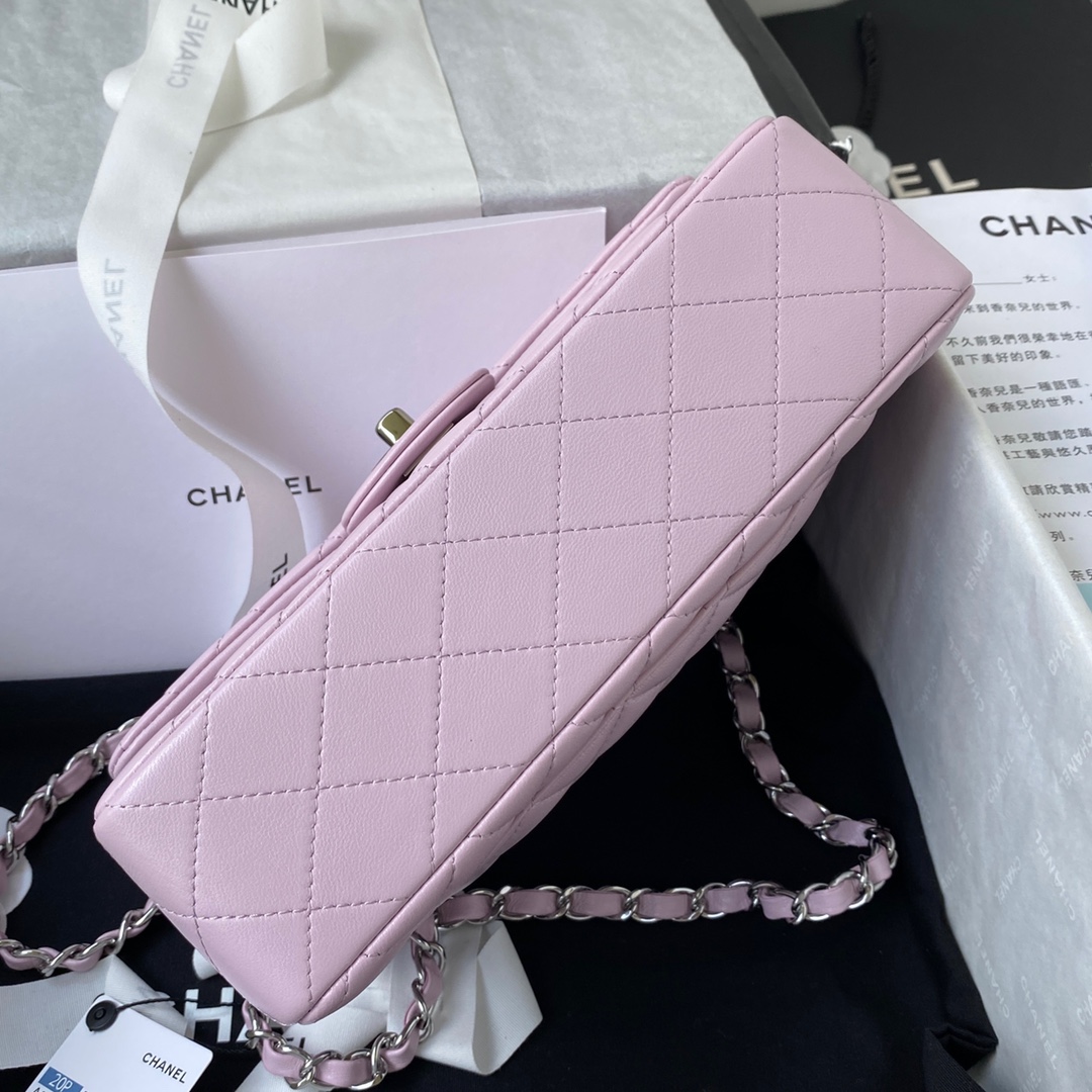 CHANEL Small Classic HandbagRef. A01113 B15532 NU932