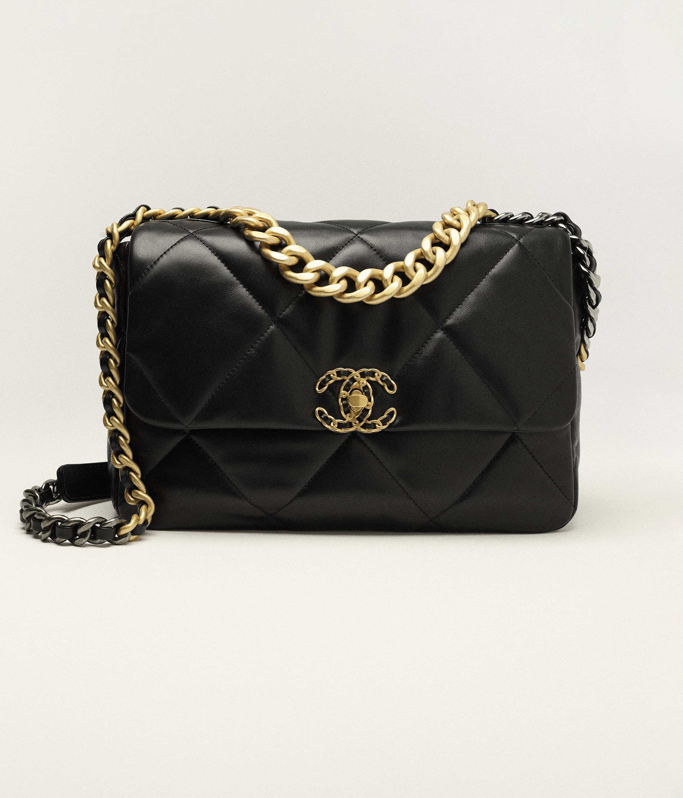 CHANEL 19 Large HandbagRef. AS1161 B04852 94305