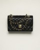 CHANEL Small Classic HandbagRef. A01113 Y01864 C3906