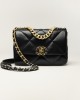 CHANEL 19 HandbagRef. AS1160 B04852 94305