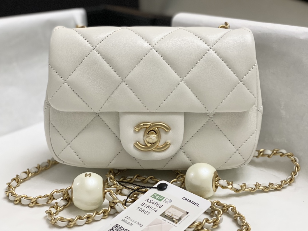 CHANEL Mini Flap BagRef. AS4868 B16574 10601