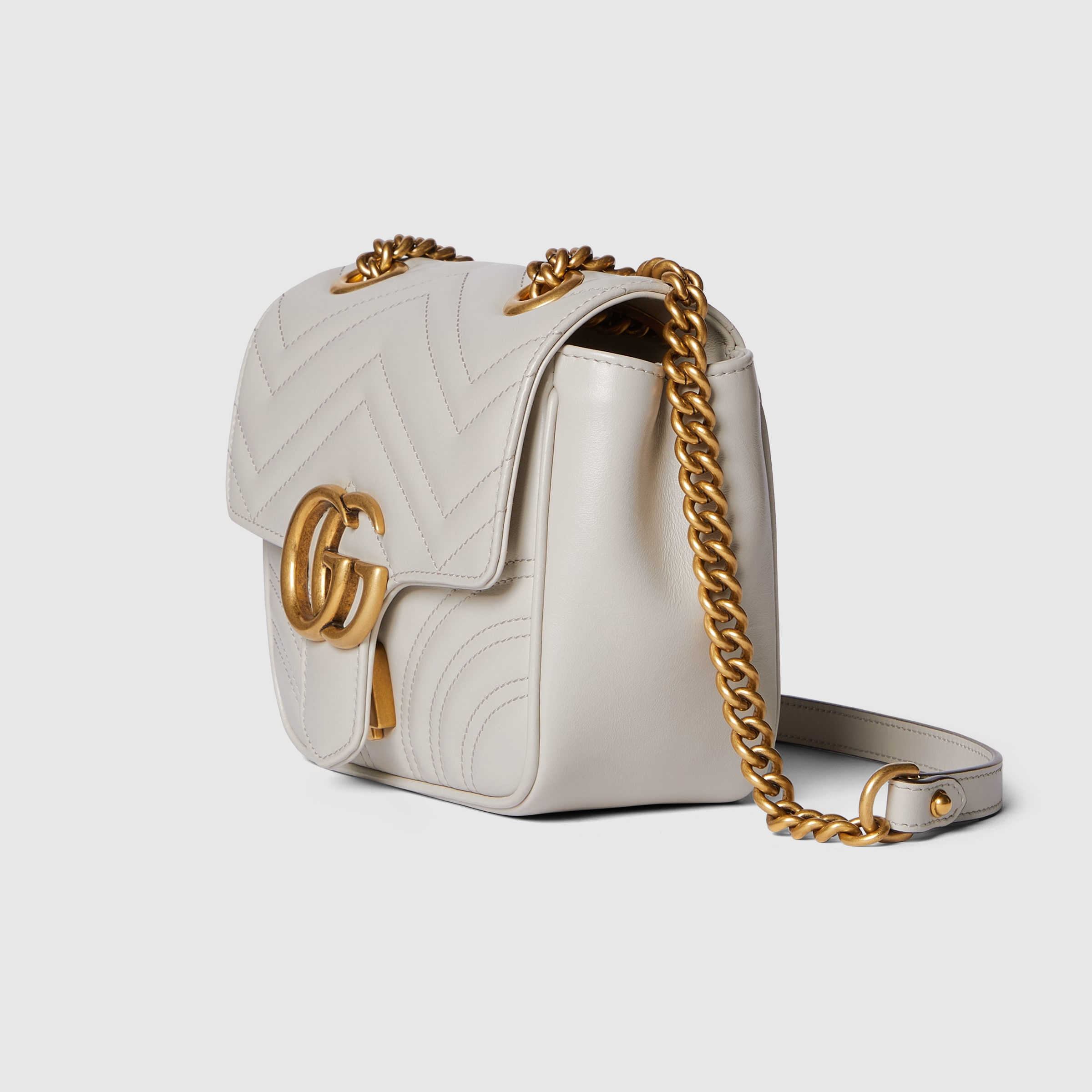 Gucci GG Marmont mini shoulder bag Style ‎739682 AABZC 1712