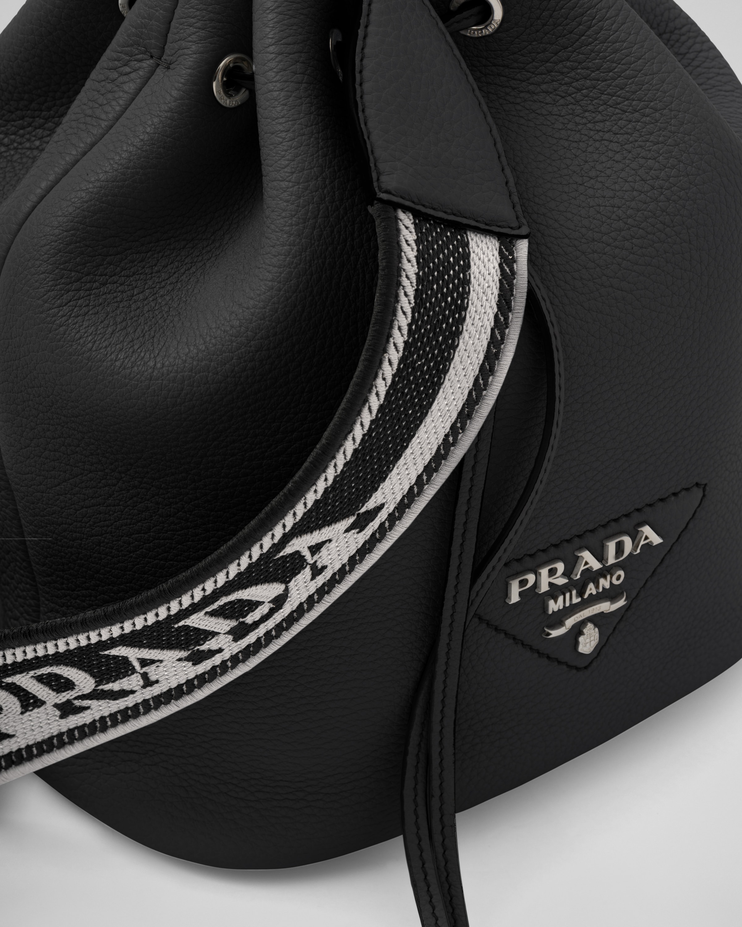 PRADA Leather bucket bag 1BE060_2DKV_F0002_V_3OO