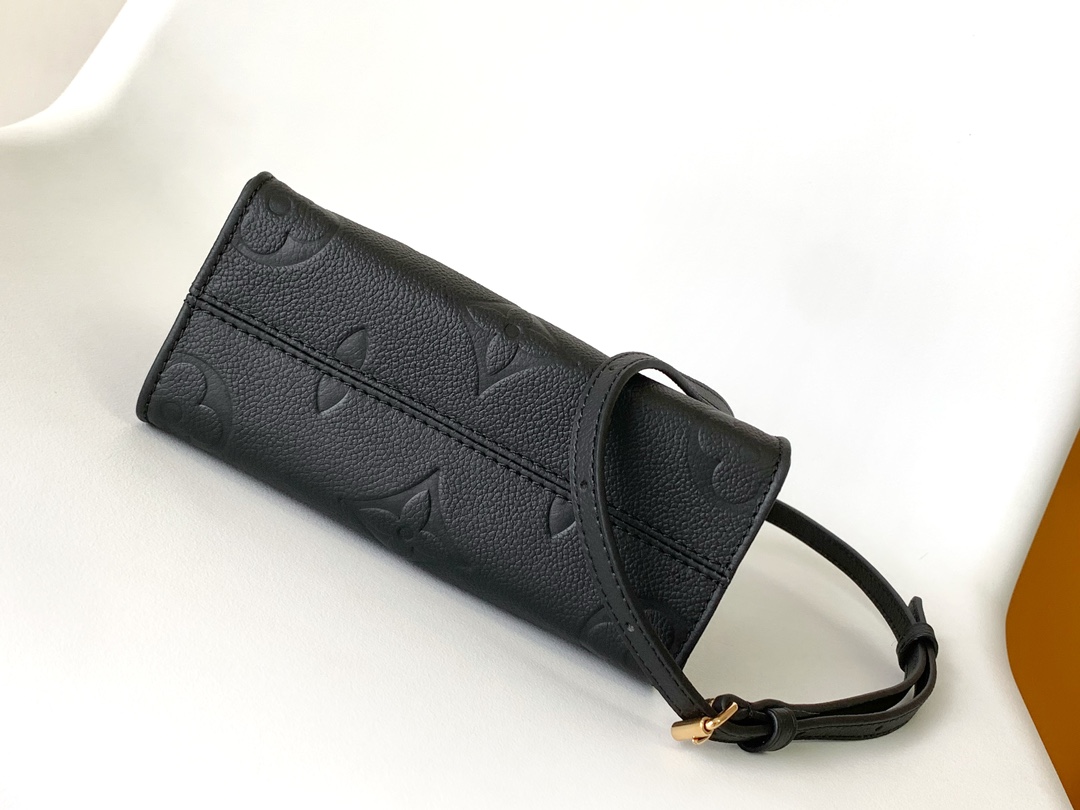 Louis Vuitton M46993 OnTheGo BB