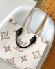 Louis Vuitton M46912 OnTheGo MM (9)