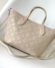 Louis Vuitton M24562 Blossom PM (2)