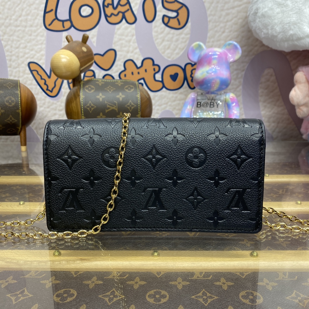 Louis Vuitton M46919 Wallet On Chain Lily