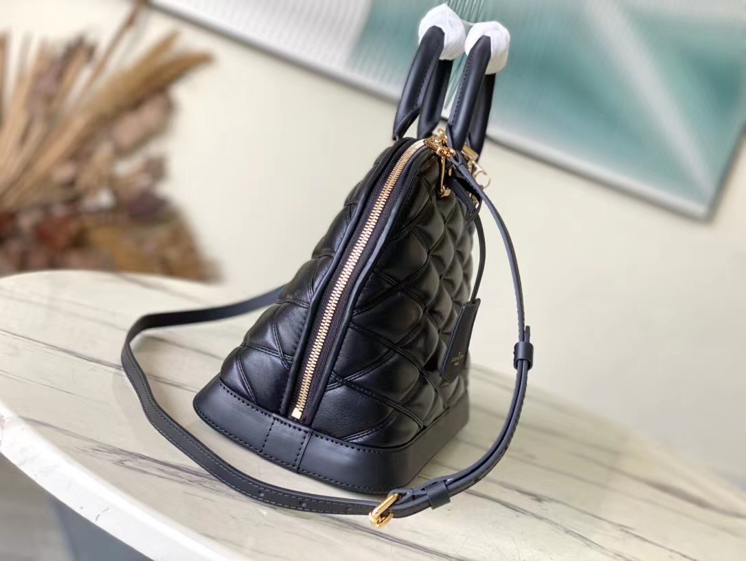 Louis Vuitton M23688 Alma PM