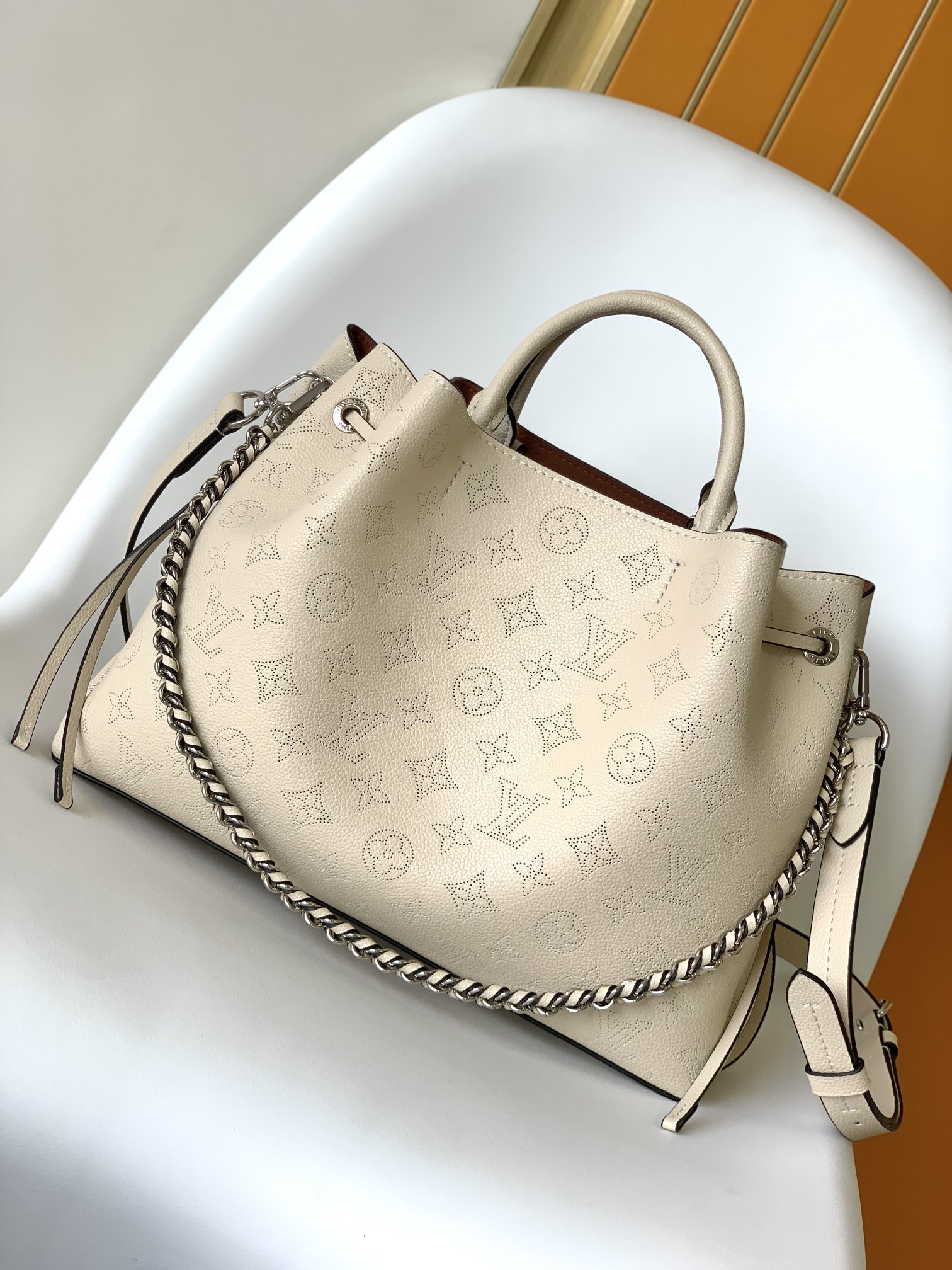 Louis Vuitton M59203 Bella Tote