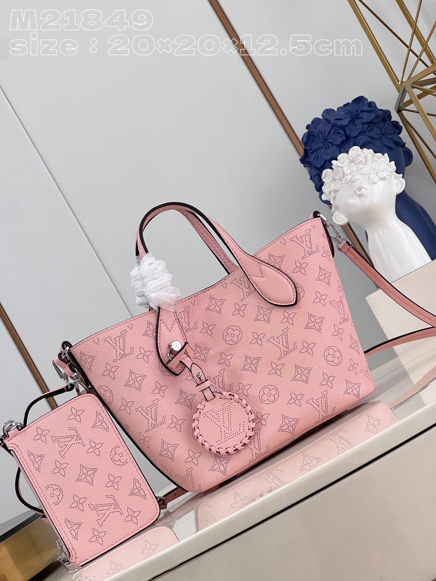 Louis Vuitton M23196 Blossom PM