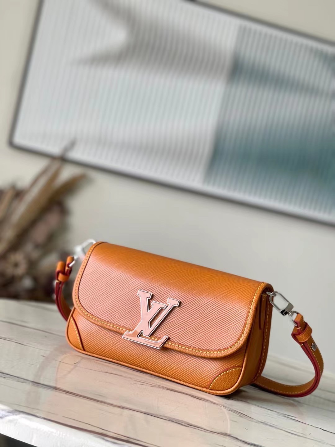 Louis Vuitton M59459 Buci (2)