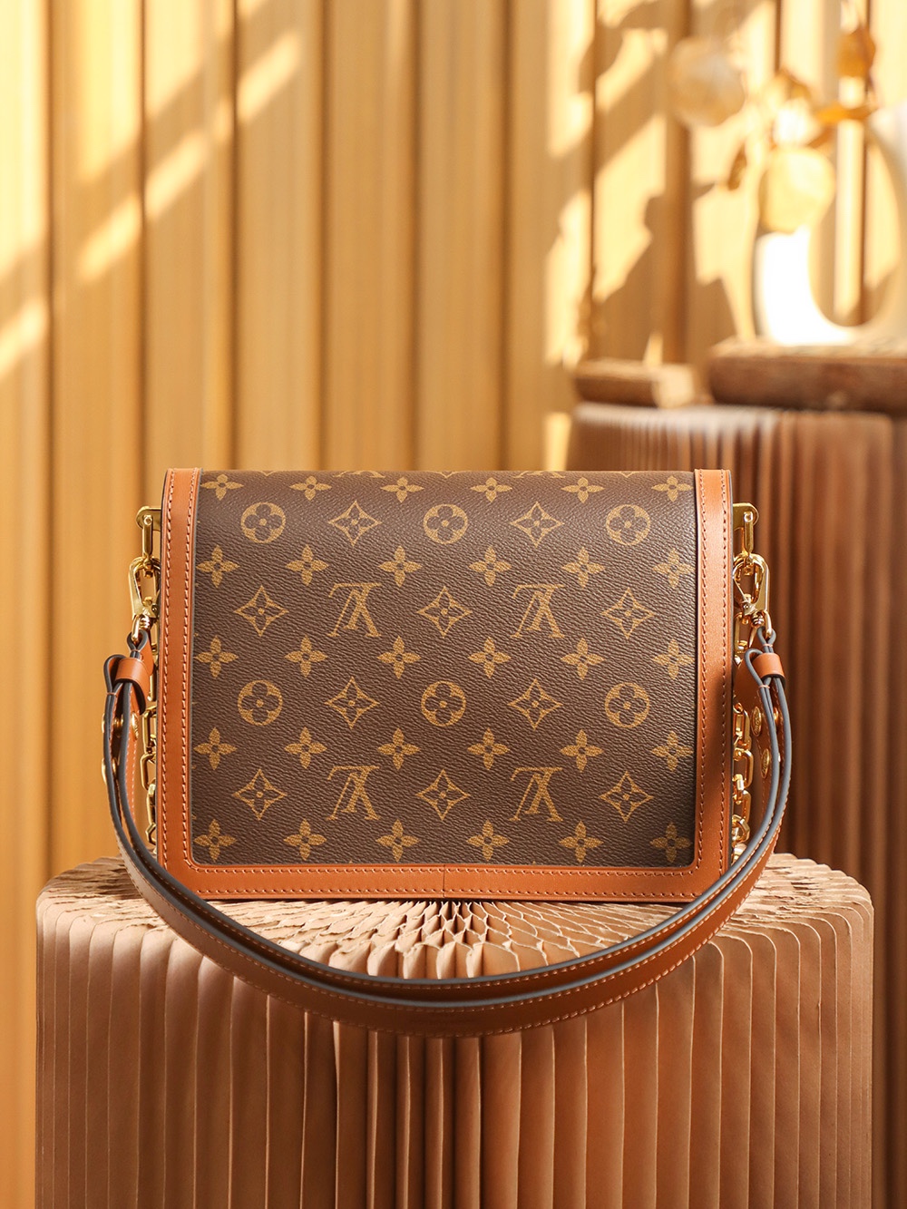 Louis Vuitton M45958 Dauphine MM