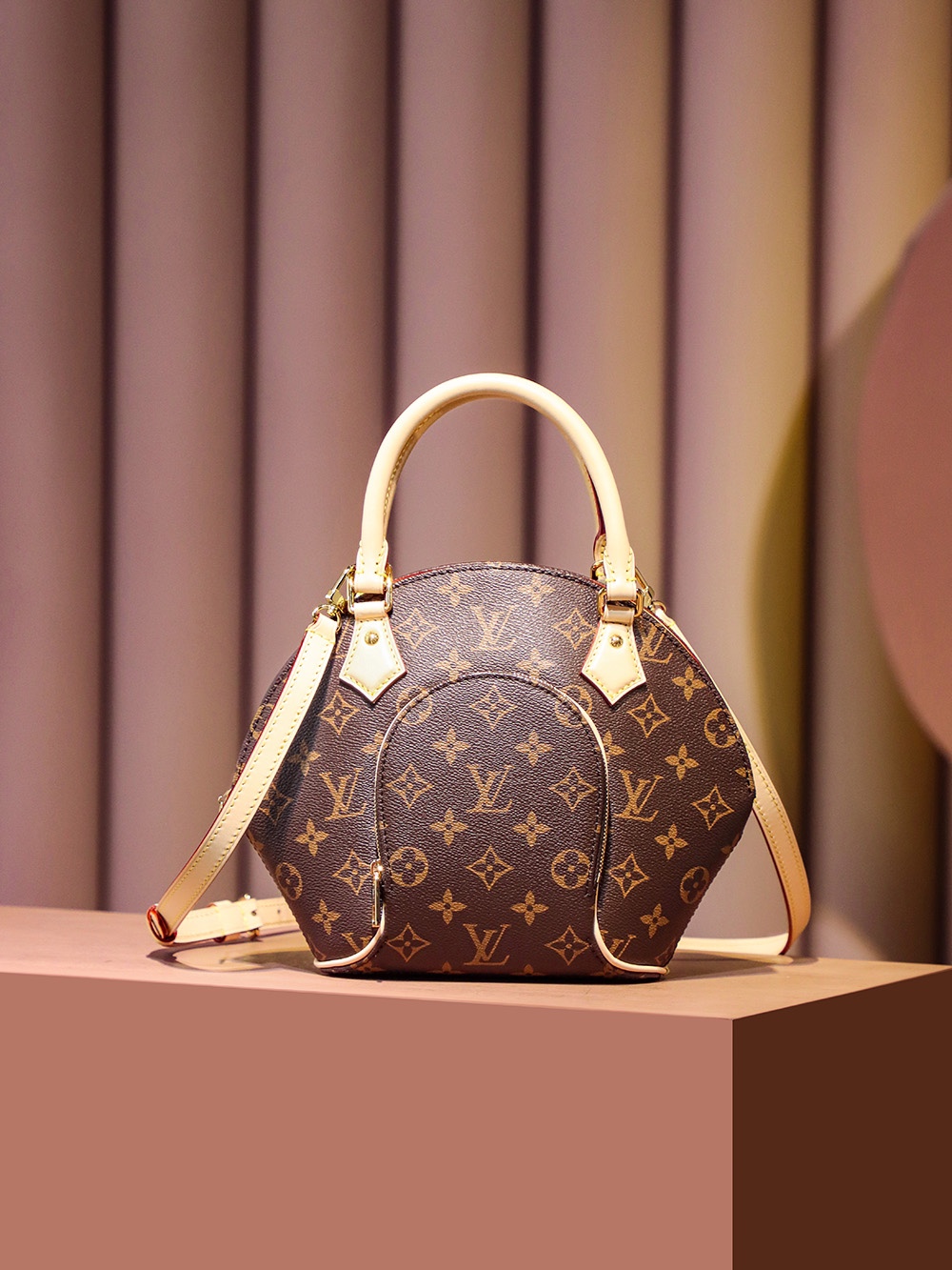 Louis Vuitton M46196 Ellipse PM