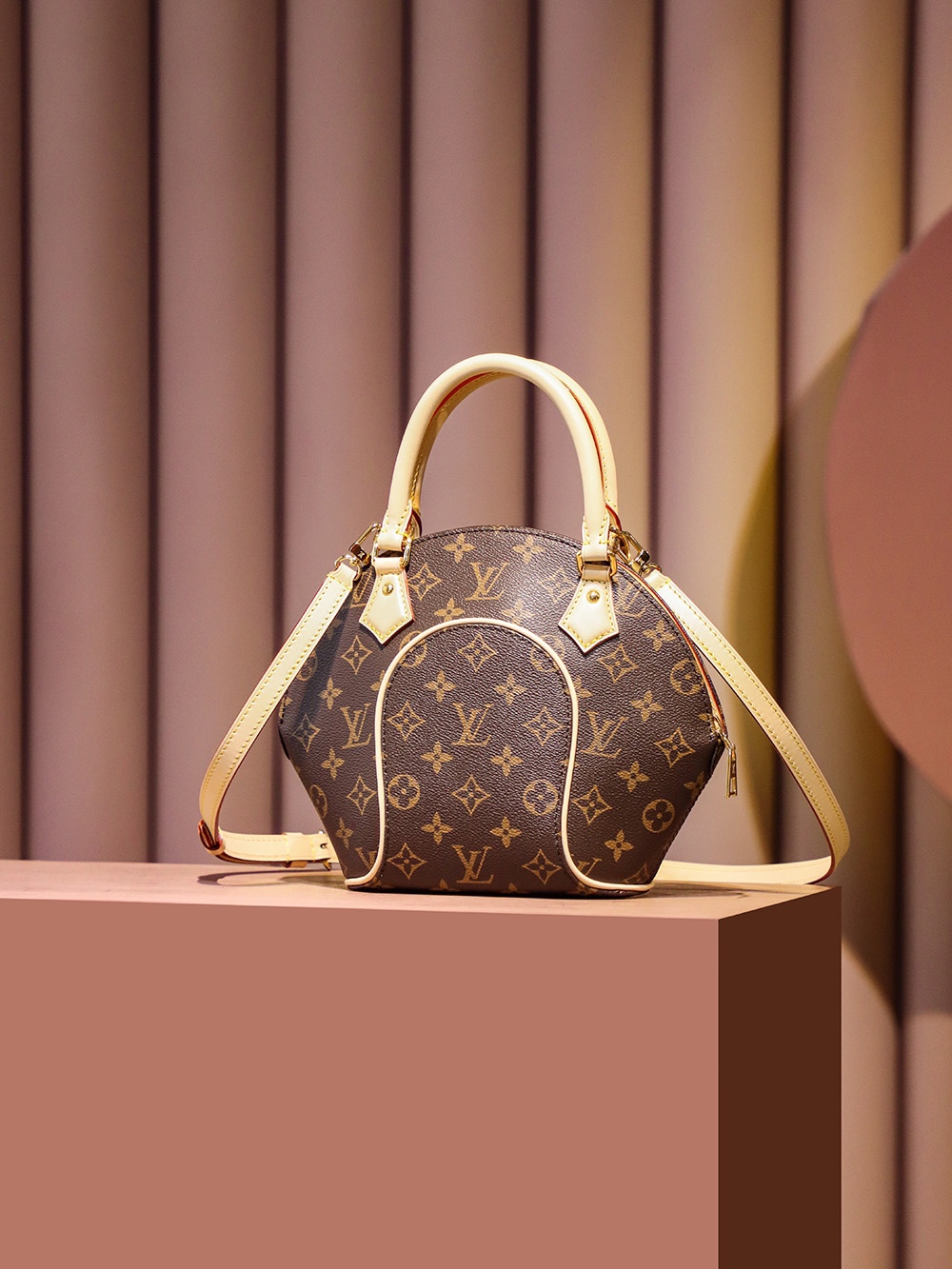 Louis Vuitton M46196 Ellipse PM