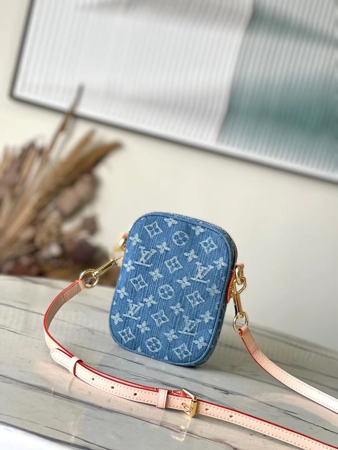 Louis Vuitton M82948 Fairfax Pochette