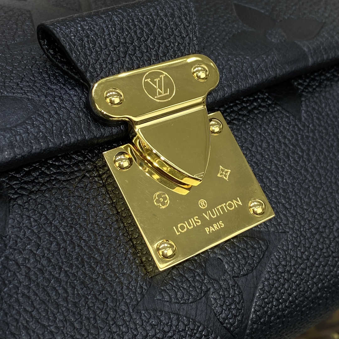 Louis Vuitton M45813 Favorite