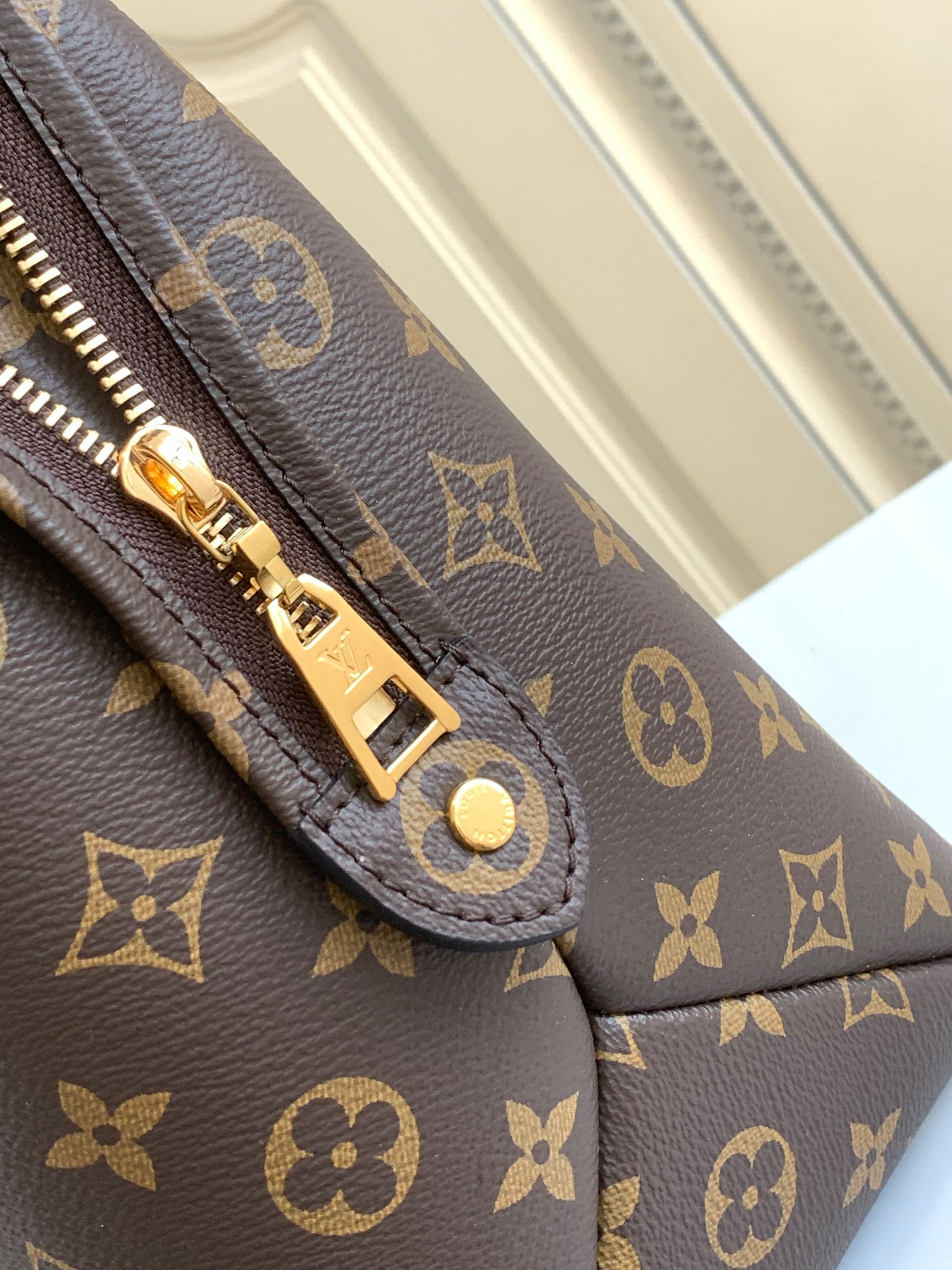 Louis Vuitton M45898 Grand Palais