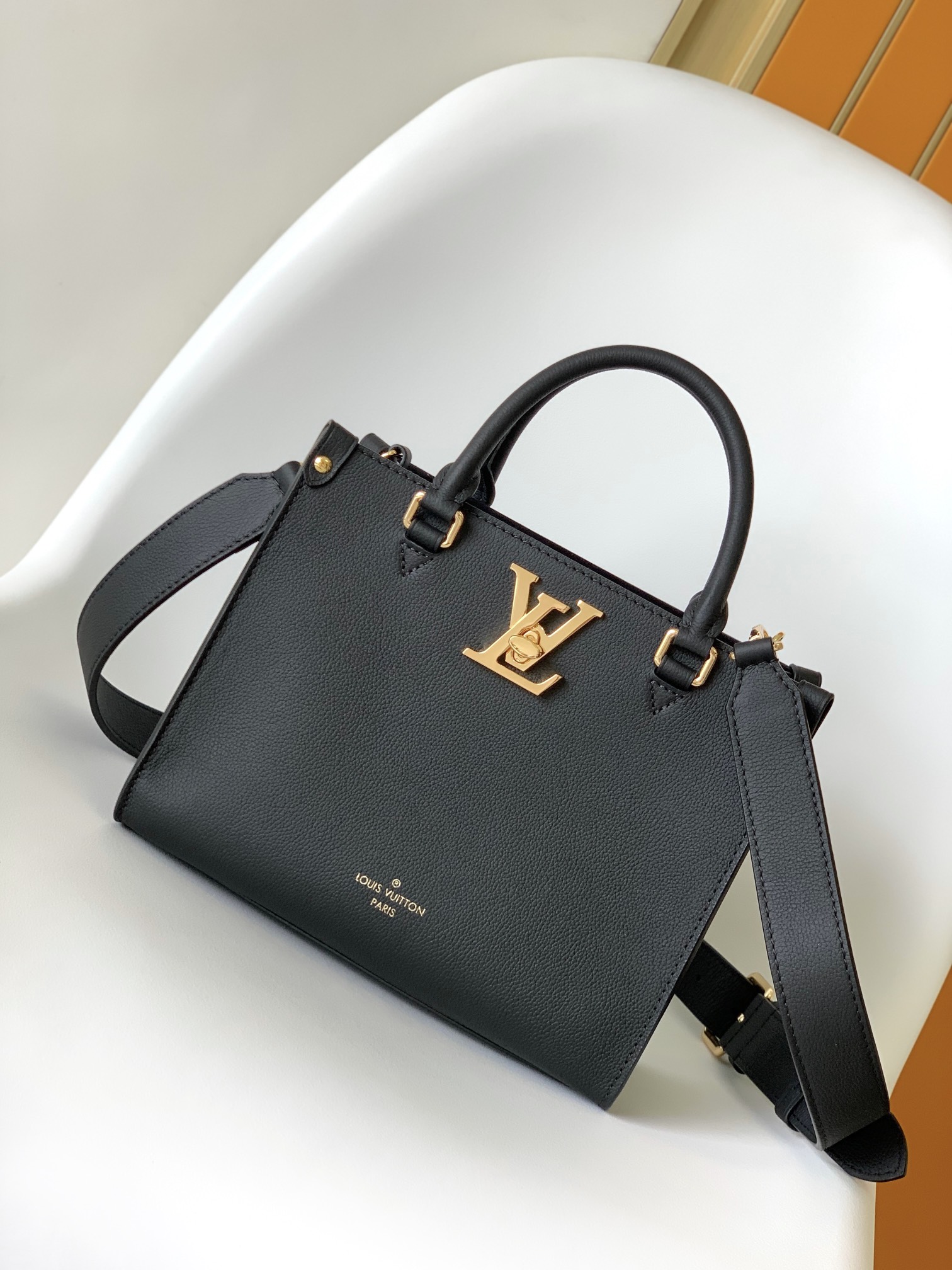 Louis Vuitton M22311 Lock & Go