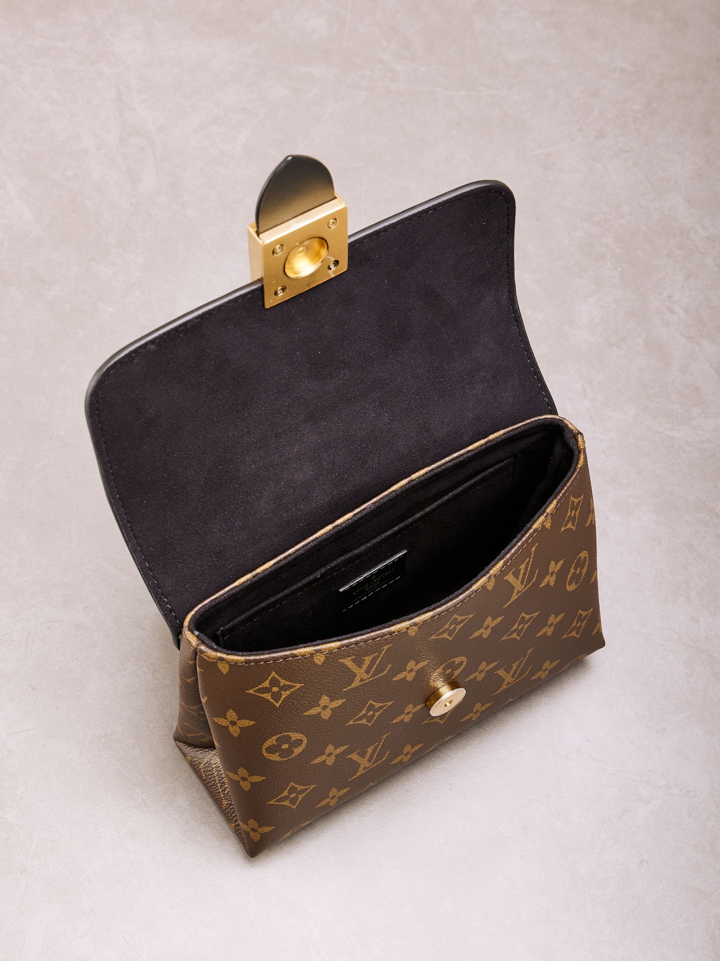 Louis Vuitton M44141 Locky BB