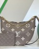 Louis Vuitton M46738 Loop Hobo