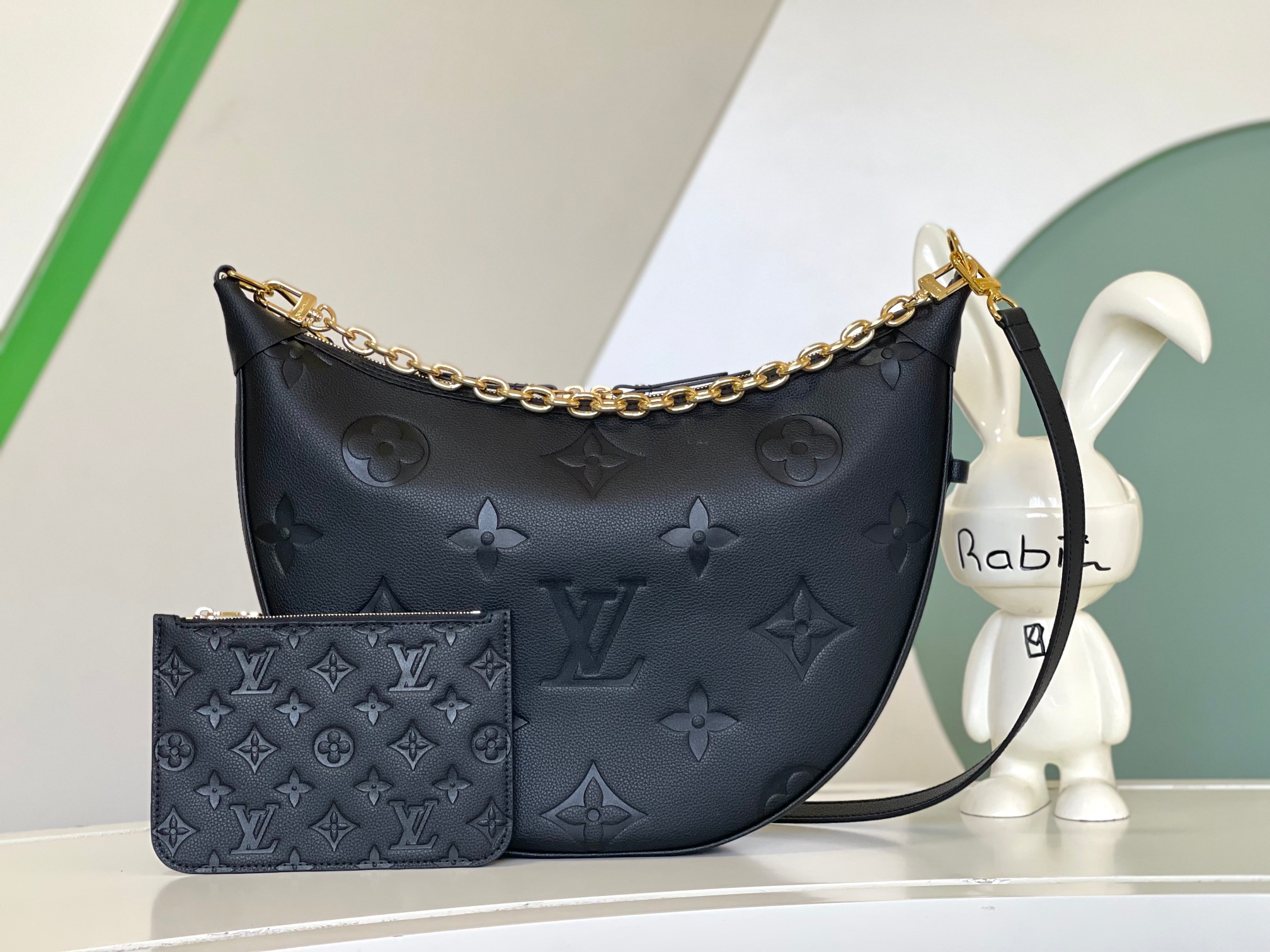 Louis Vuitton M46725 Loop Hobo (2)