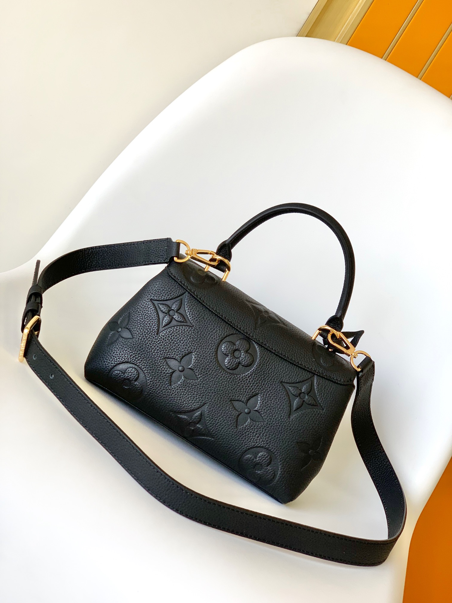 Louis Vuitton M45977 Madeleine BB