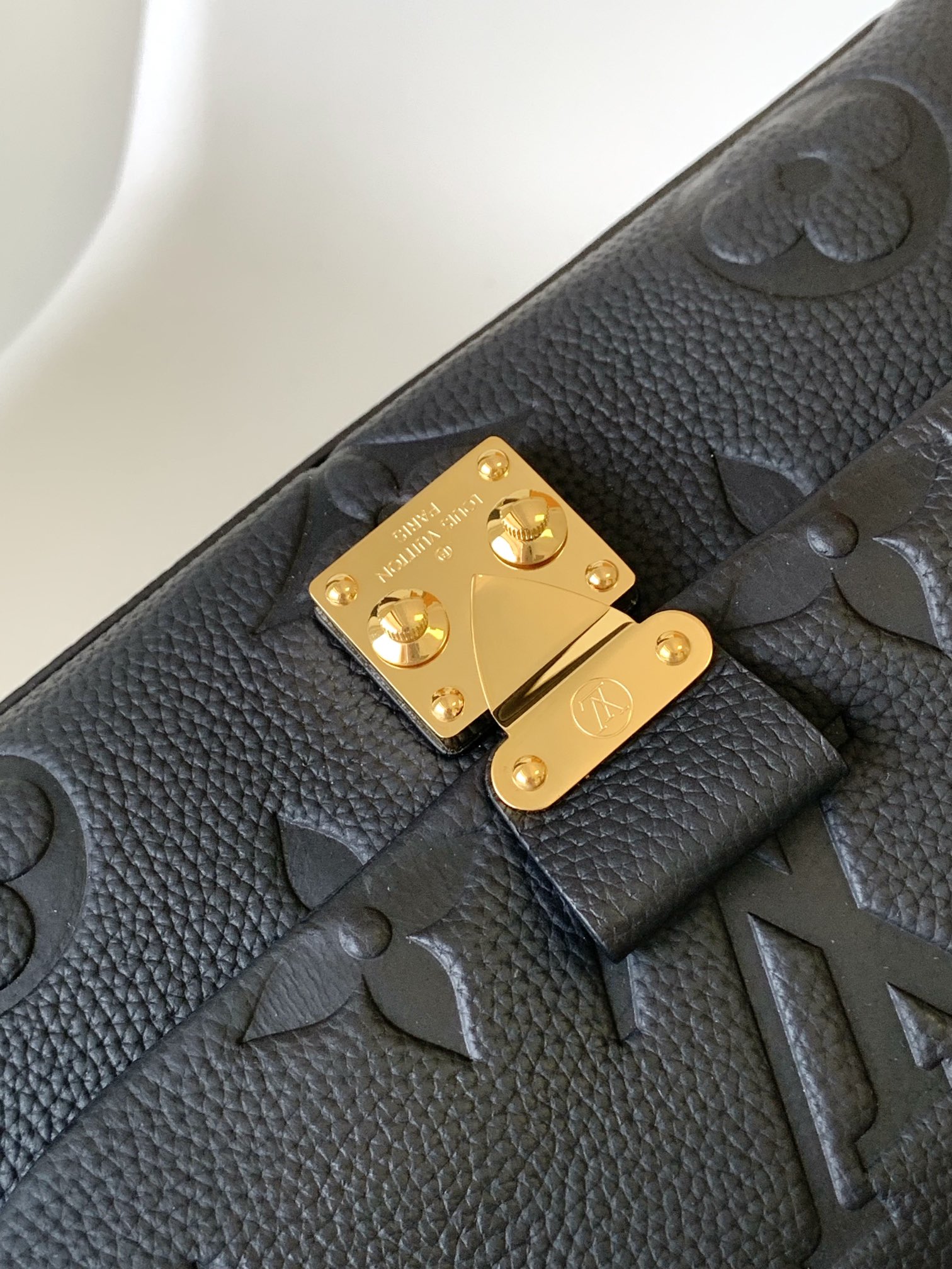 Louis Vuitton M45977 Madeleine BB