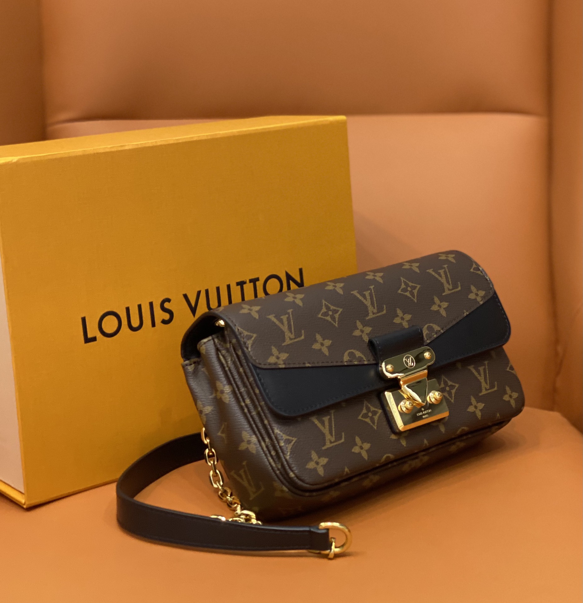 Louis Vuitton M46126 Marceau (2)