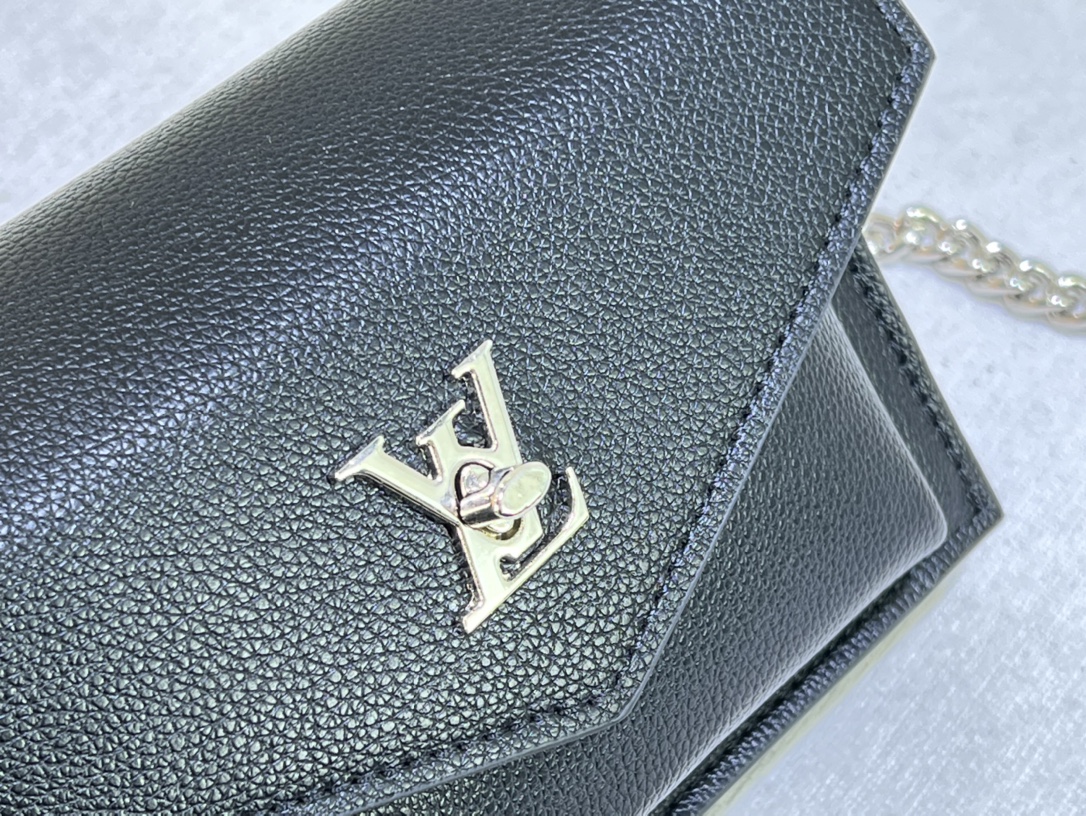 Louis Vuitton M63471 Mylockme Chain Pochette