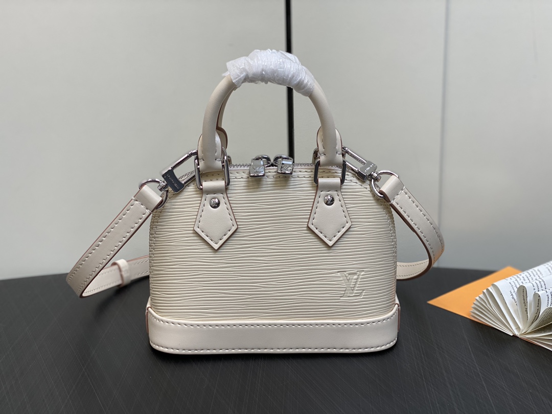 Louis Vuitton M82411 Nano Alma (2)