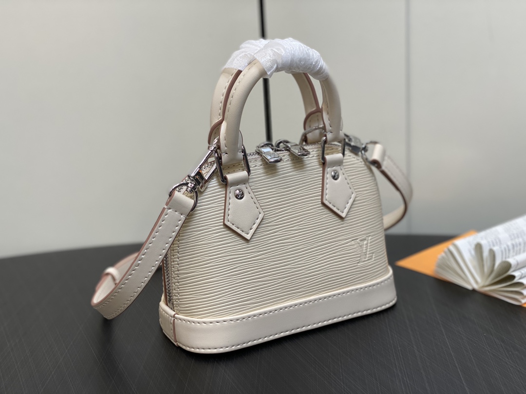 Louis Vuitton M82411 Nano Alma (2)