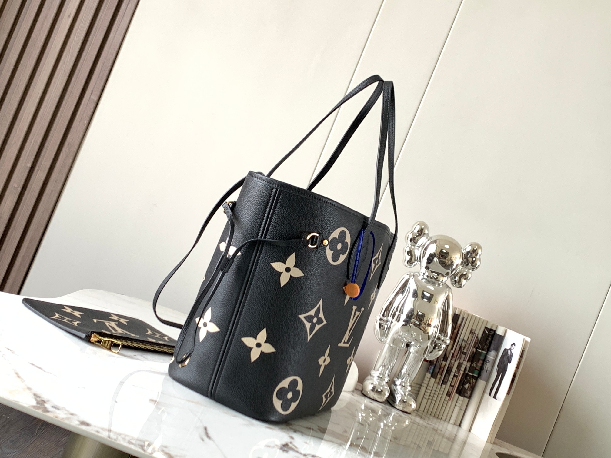 Louis Vuitton M58907 Neverfull MM (2)