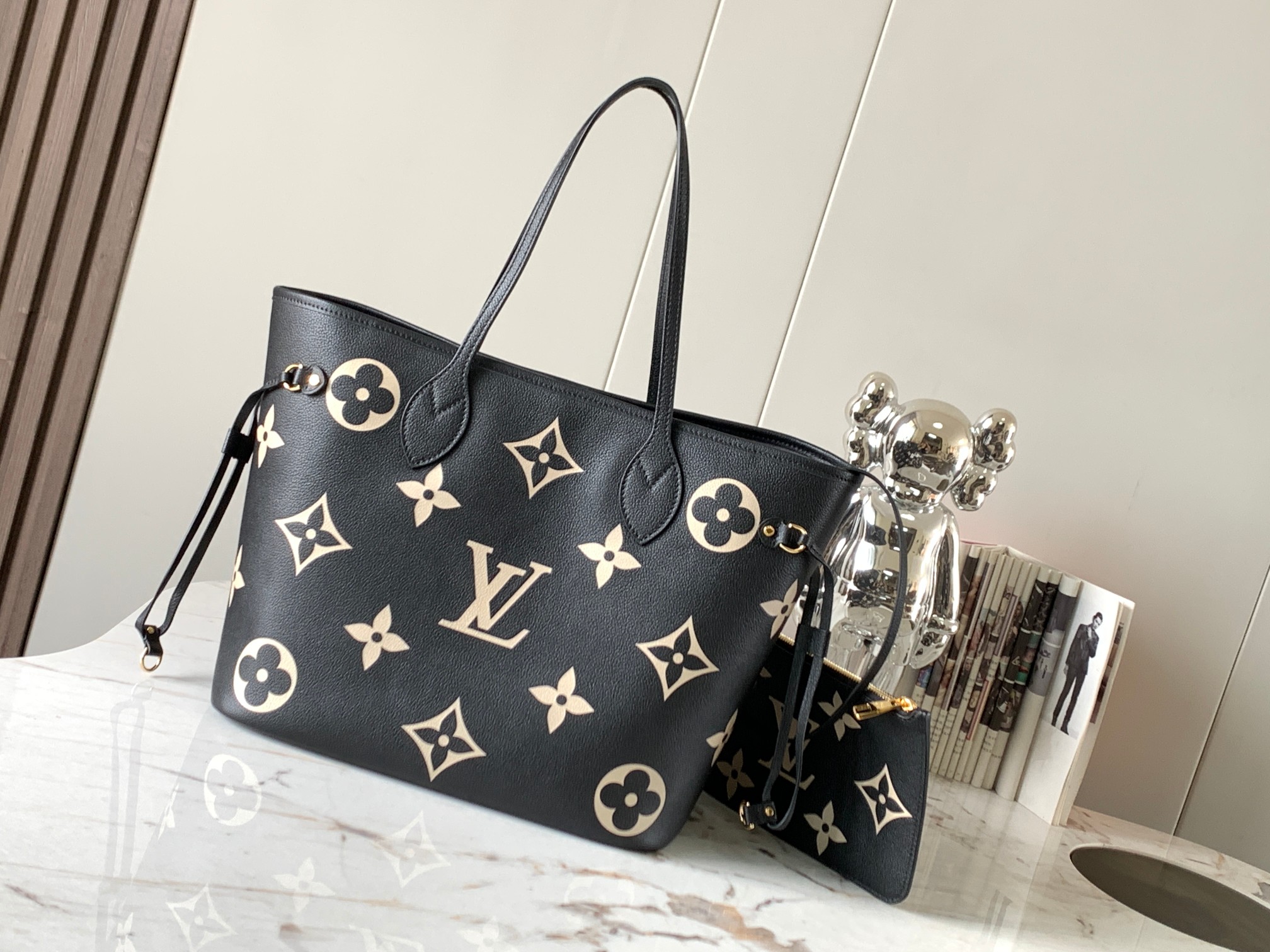 Louis Vuitton M58907 Neverfull MM (2)