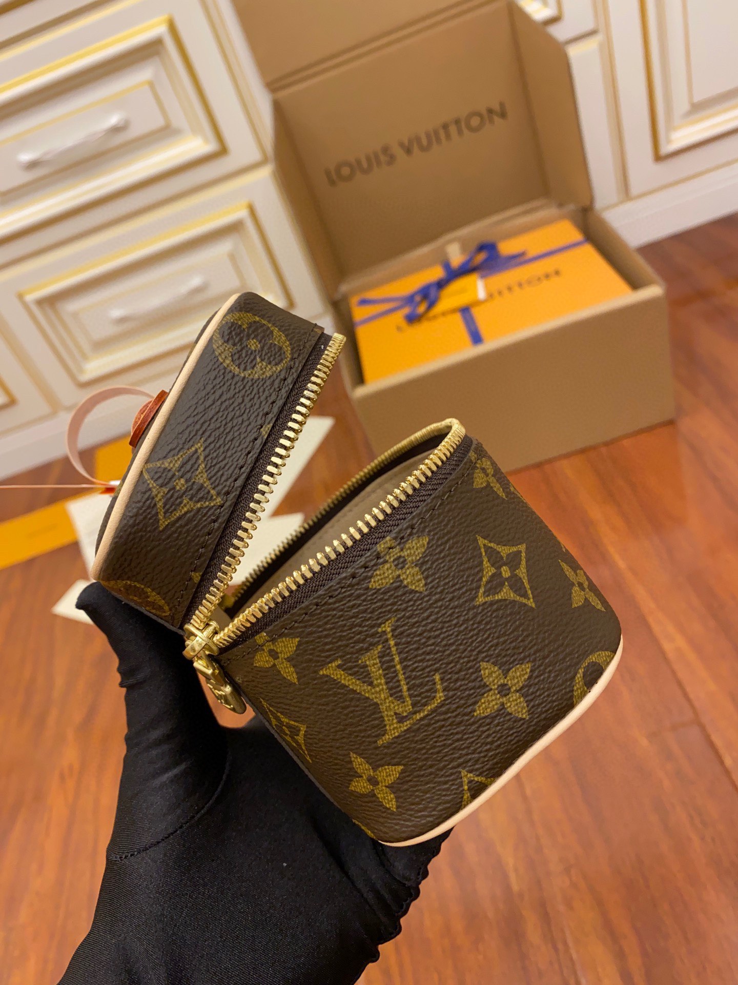 Louis Vuitton M44936 Nice Nano Toiletry Pouch