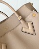 Louis Vuitton M53825 On My Side MM (2)