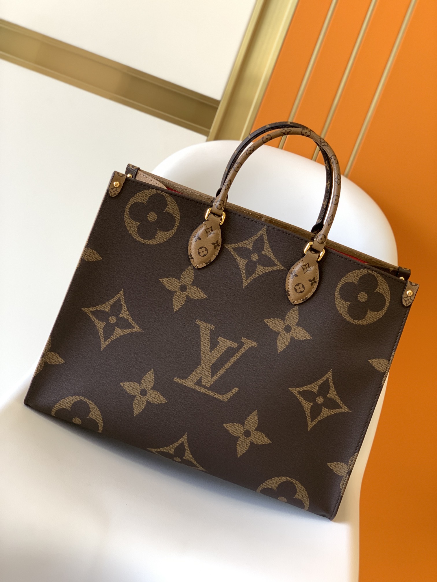 Louis Vuitton M45320 OnTheGo GM (2)