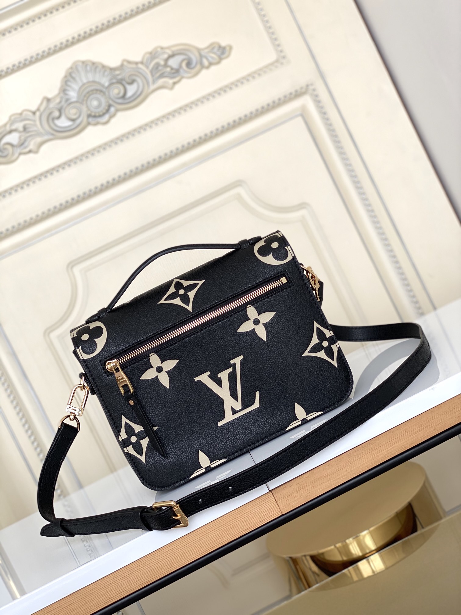 Louis Vuitton M45773 Pochette Métis