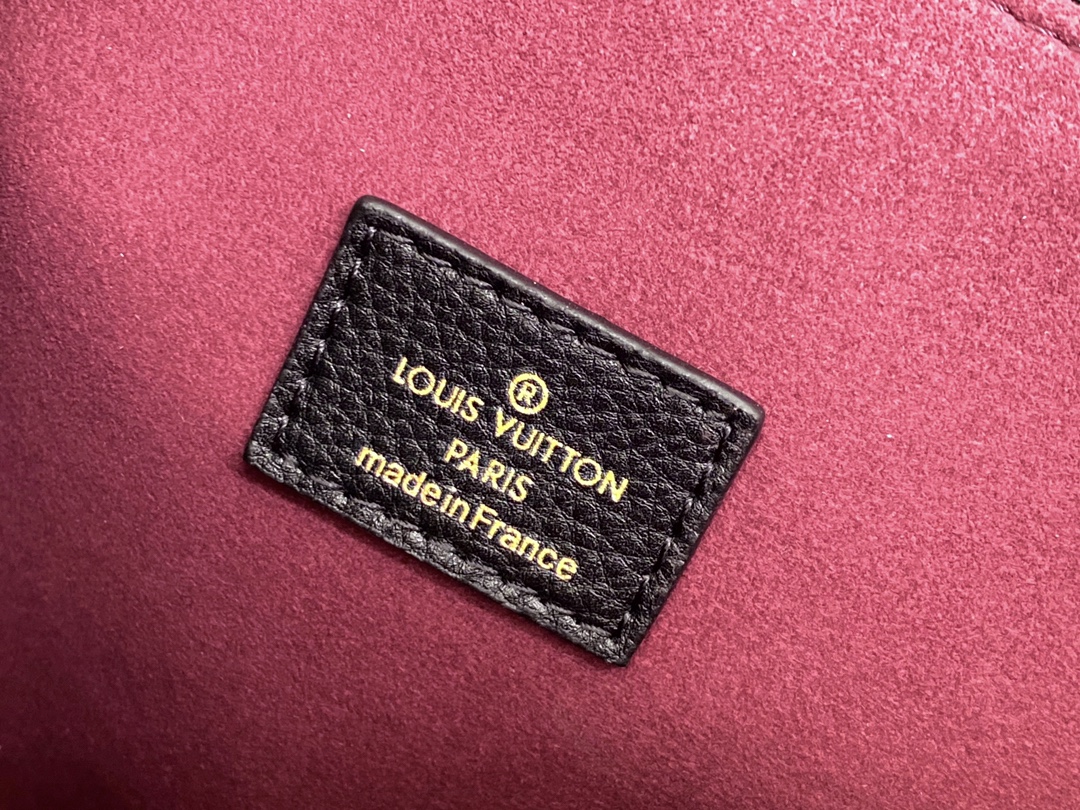 Louis Vuitton M45773 Pochette Métis