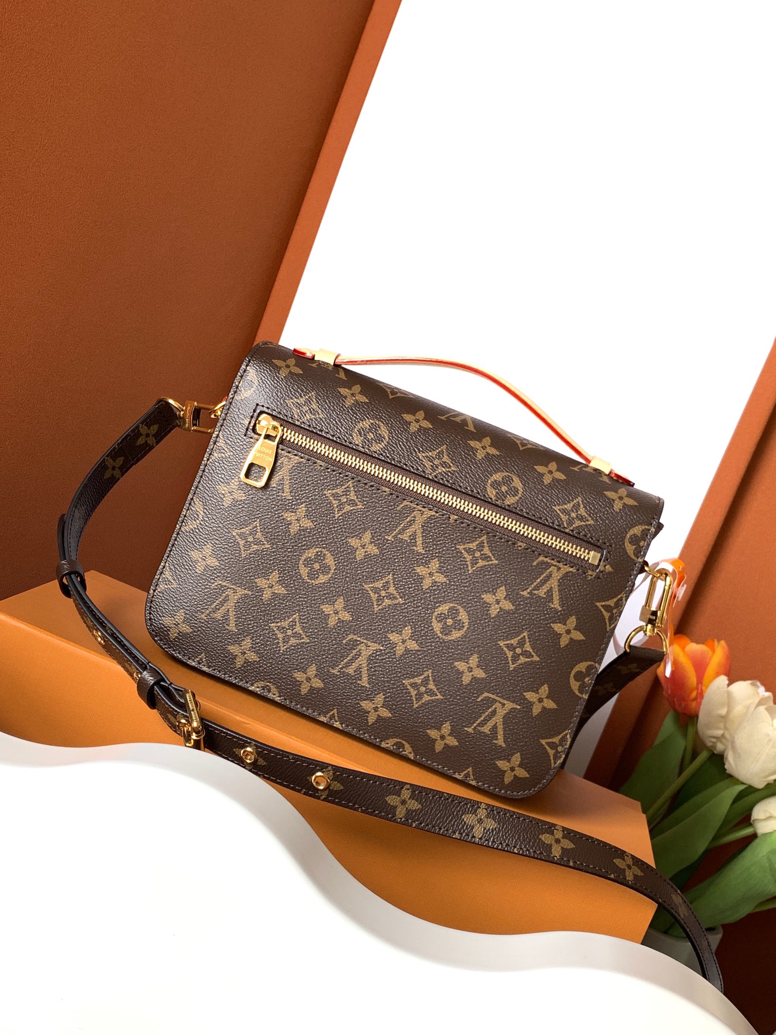 Louis Vuitton M44875 Pochette Métis (2)