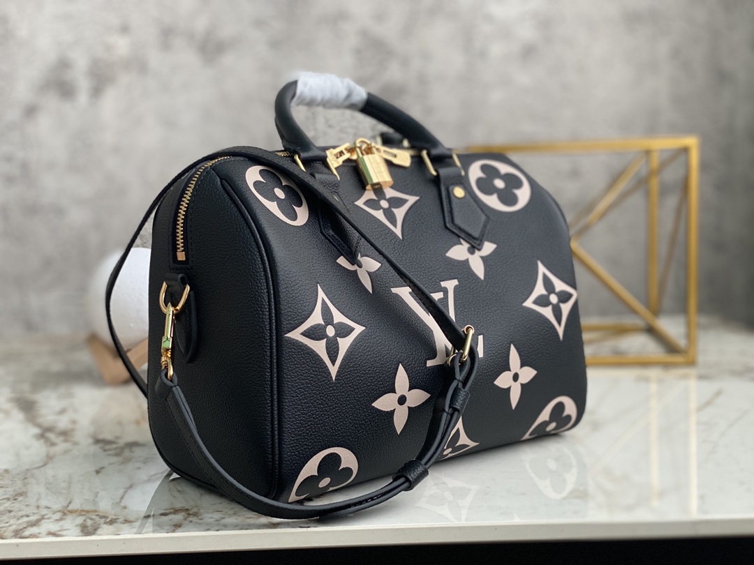 Louis Vuitton M58947 Speedy Bandoulière 25