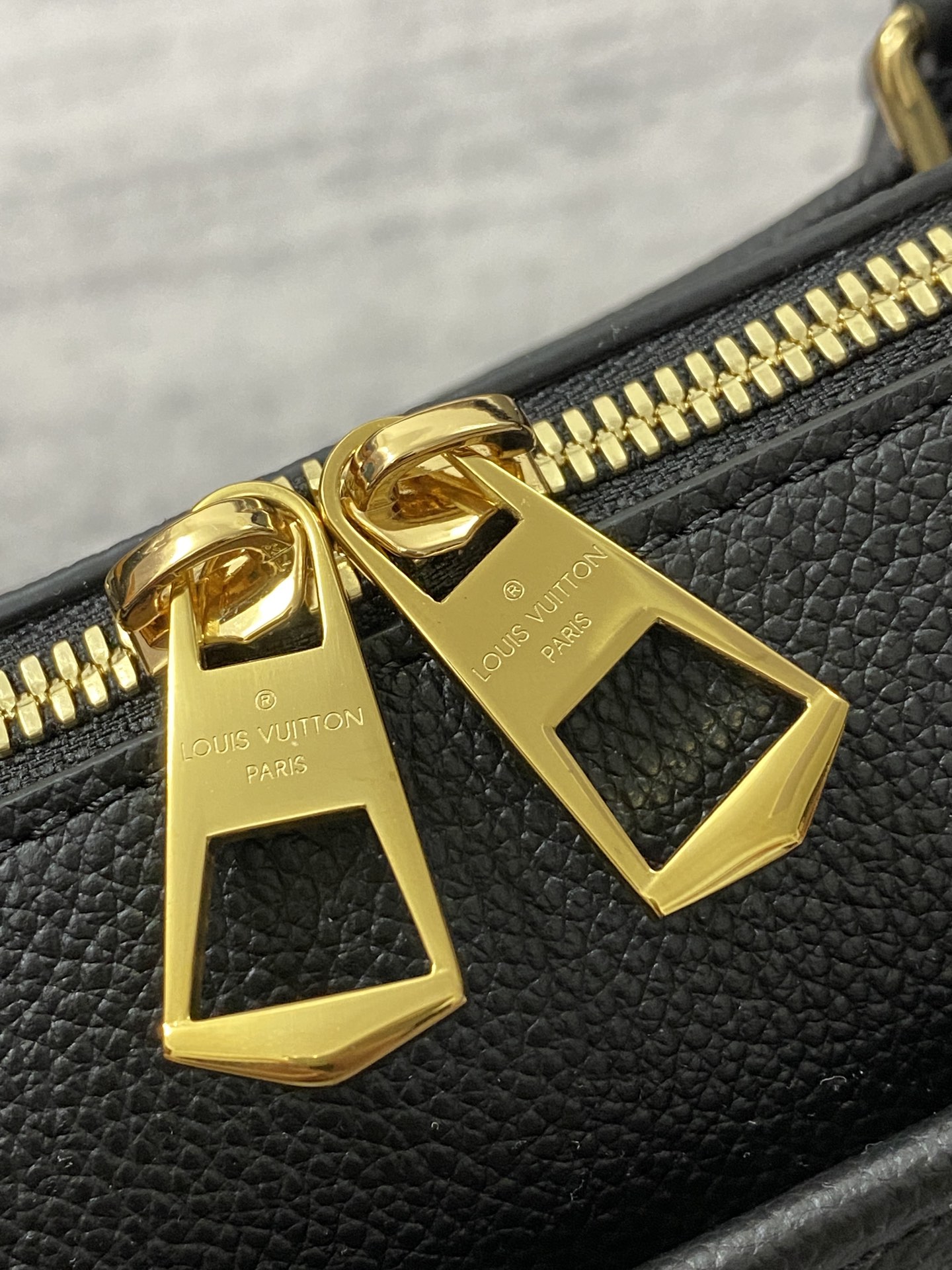 Louis Vuitton M46487 Trianon MM