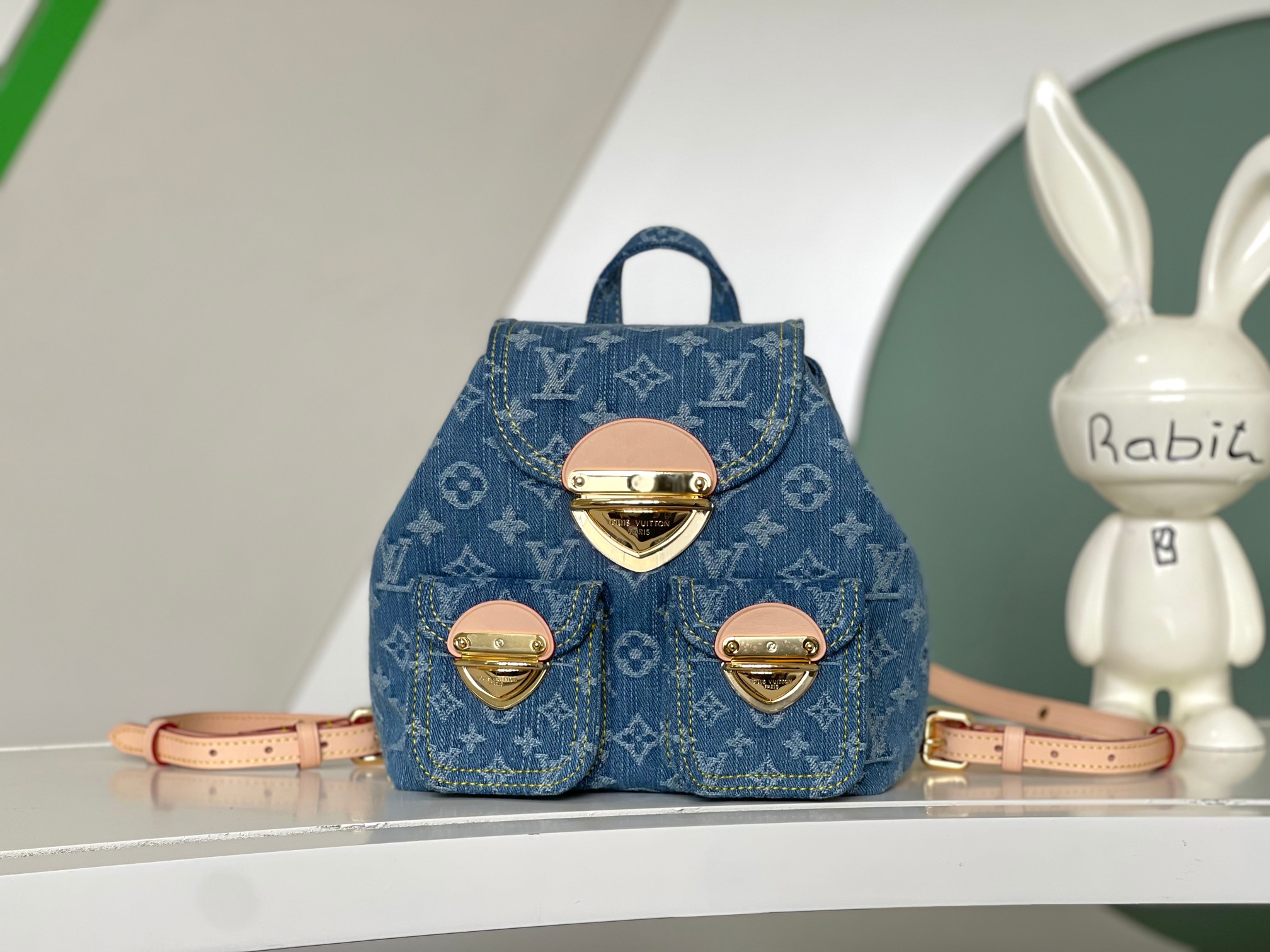 Louis Vuitton M46836 Venice