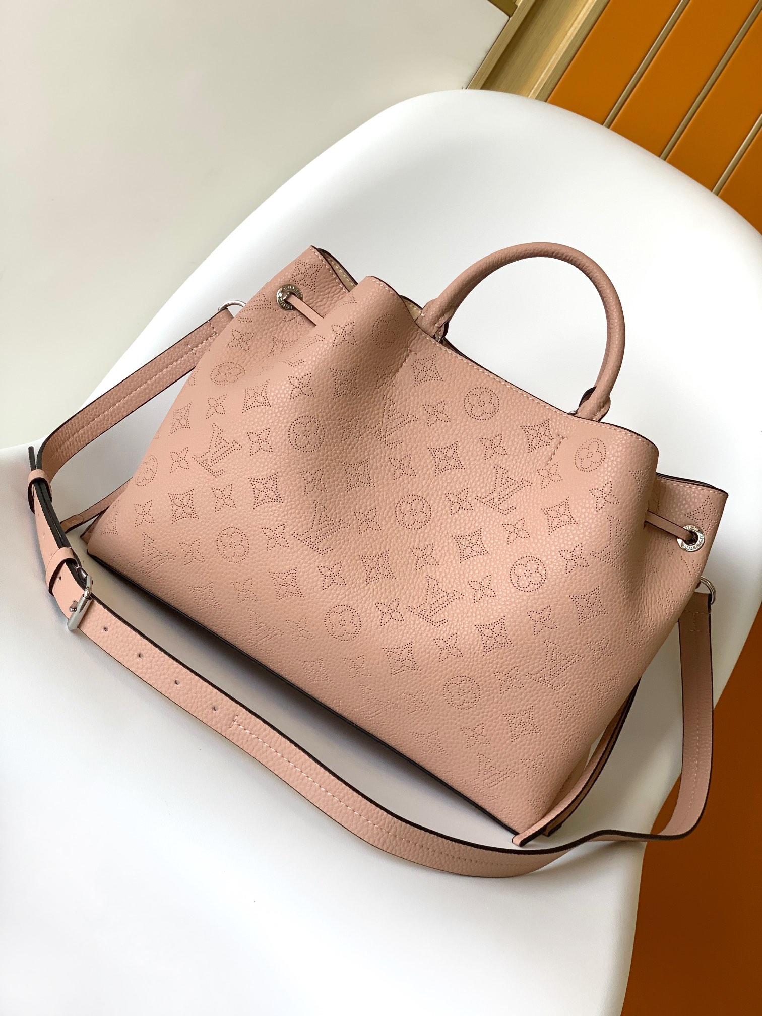 Louis Vuitton M22615 Bella Tote